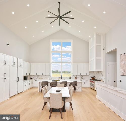 101 HARBOURTON WOODSVILLE RD, Pennington, NJ 08534