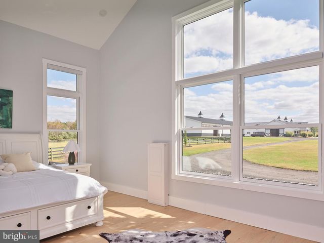 101 HARBOURTON WOODSVILLE RD, Pennington, NJ 08534