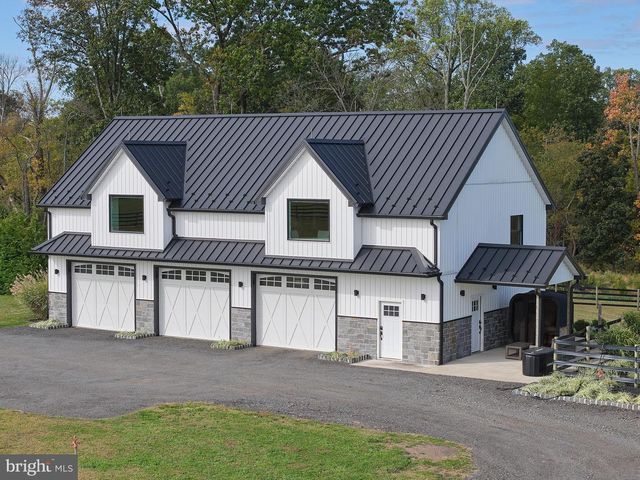 101 HARBOURTON WOODSVILLE RD, Pennington, NJ 08534