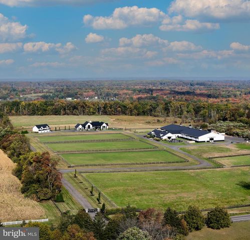 101 HARBOURTON WOODSVILLE RD, Pennington, NJ 08534