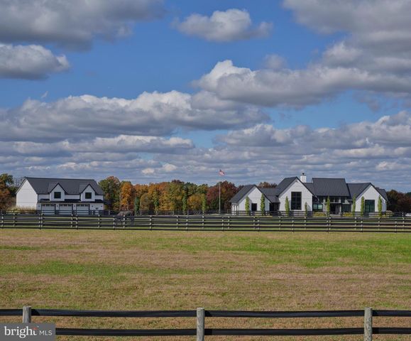 101 HARBOURTON WOODSVILLE RD, Pennington, NJ 08534