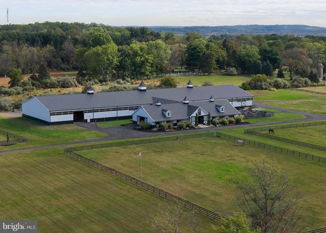 101 HARBOURTON WOODSVILLE RD, Pennington, NJ 08534