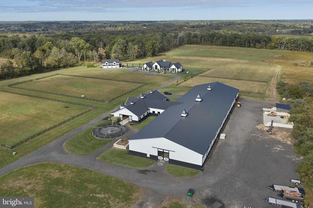 101 HARBOURTON WOODSVILLE RD, Pennington, NJ 08534