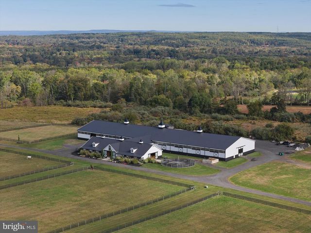 101 HARBOURTON WOODSVILLE RD, Pennington, NJ 08534