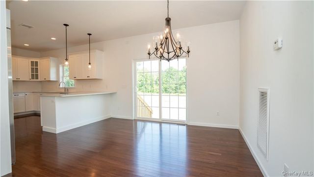 475 Dubois Road, Wallkill, NY 12589