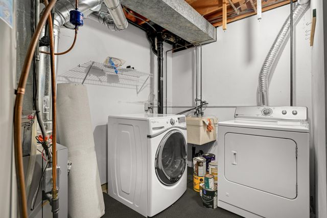 6913 Edenvale Boulevard, Eden Prairie, MN 55346