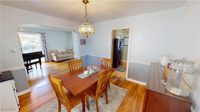 2330 Wyandotte Avenue, Cuyahoga Falls, OH 44223