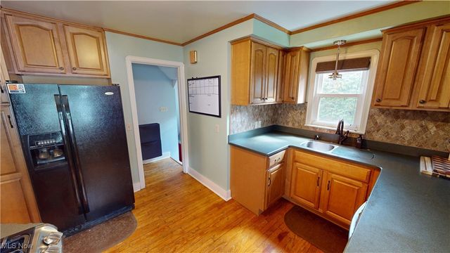 2330 Wyandotte Avenue, Cuyahoga Falls, OH 44223