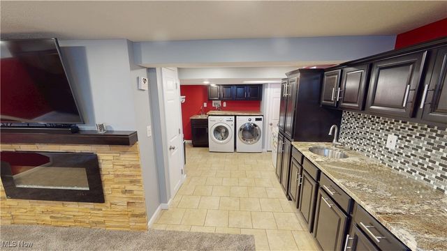 2330 Wyandotte Avenue, Cuyahoga Falls, OH 44223