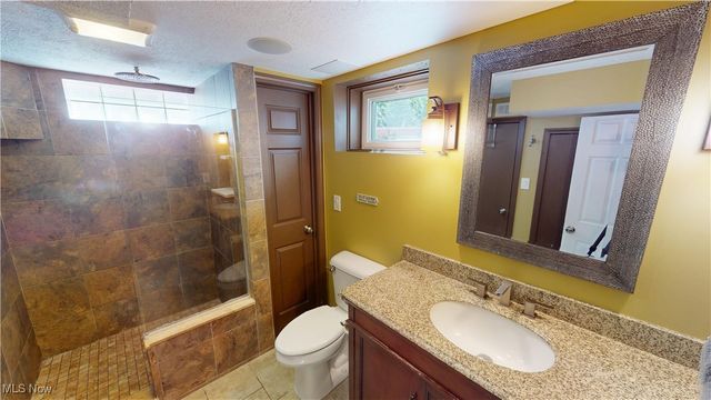 2330 Wyandotte Avenue, Cuyahoga Falls, OH 44223