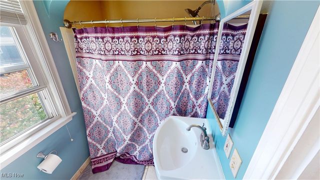 2330 Wyandotte Avenue, Cuyahoga Falls, OH 44223