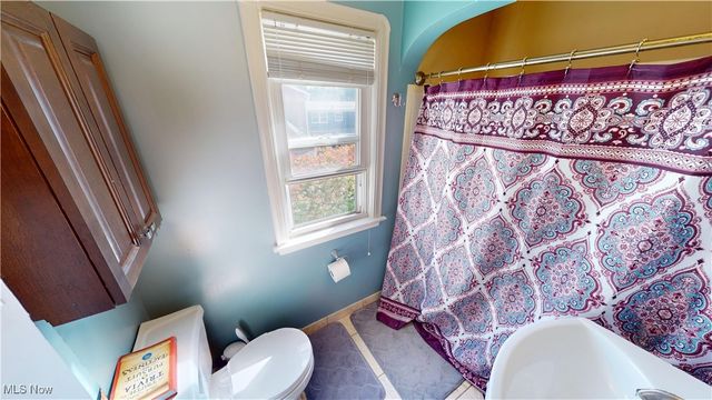 2330 Wyandotte Avenue, Cuyahoga Falls, OH 44223