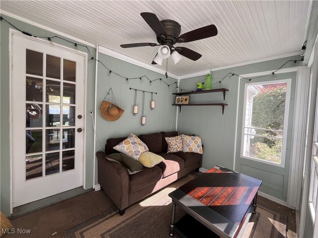 2330 Wyandotte Avenue, Cuyahoga Falls, OH 44223