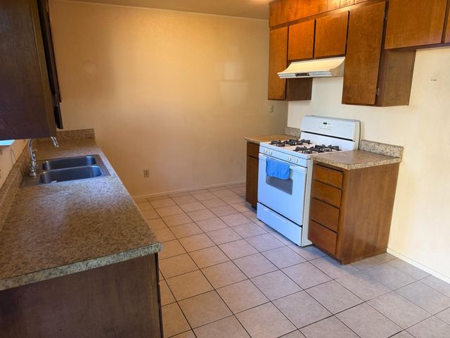 1509 Christina Ave, Stockton, CA 95204
