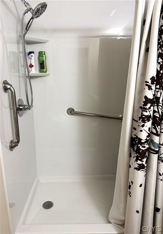 210 Wilmont Road, Camillus, NY 13219