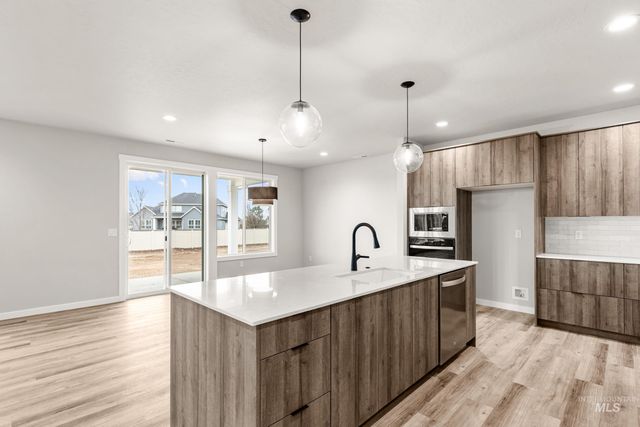 4227 E Rincon Dr, Meridian, ID 83642