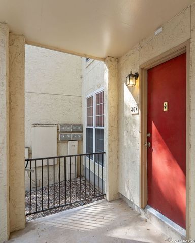 8702 Village Dr Apt 302, San Antonio, TX 78217