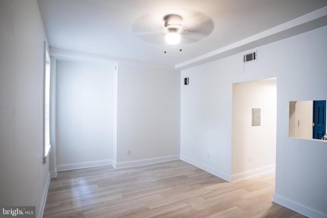 1221 N RANDOLPH ST, Philadelphia, PA 19122