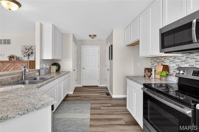 3344 Charlestowne Crossing Drive, St Charles, MO 63301