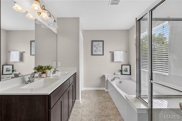 3344 Charlestowne Crossing Drive, St Charles, MO 63301