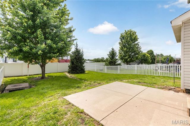 3344 Charlestowne Crossing Drive, St Charles, MO 63301