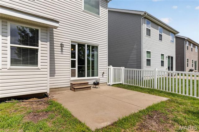 3344 Charlestowne Crossing Drive, St Charles, MO 63301