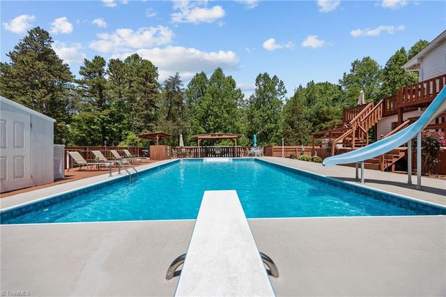 786 Central Road, Clemmons, NC 27012
