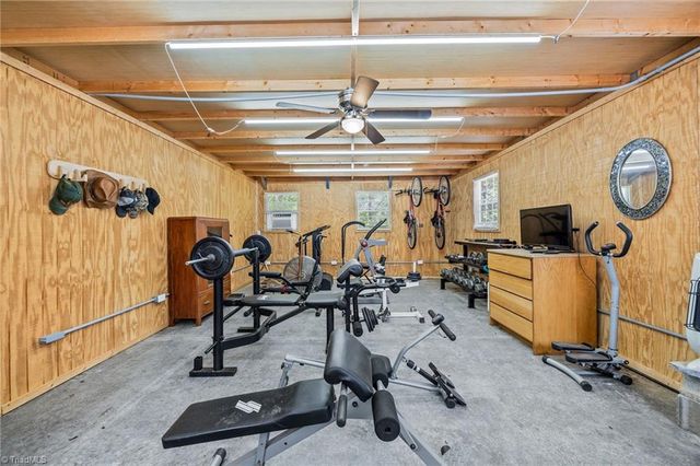 786 Central Road, Clemmons, NC 27012