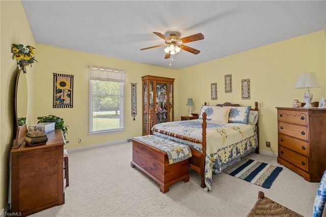 786 Central Road, Clemmons, NC 27012
