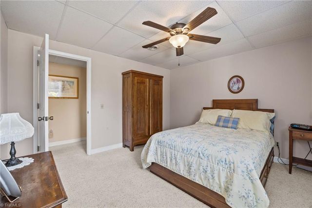 786 Central Road, Clemmons, NC 27012