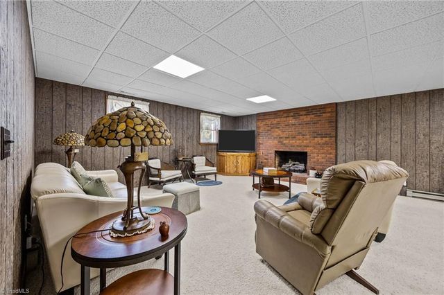 786 Central Road, Clemmons, NC 27012