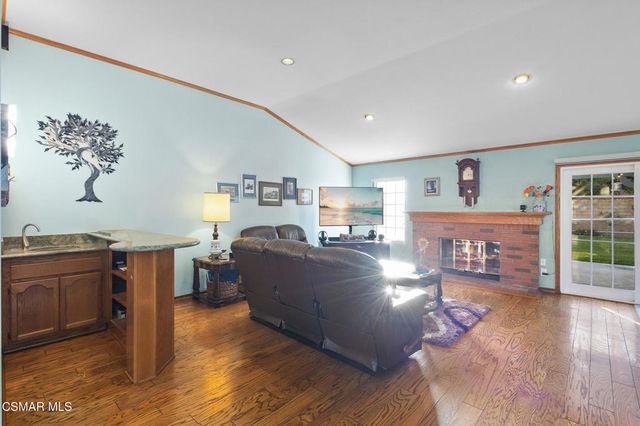 1399 N Lafitte Drive, Oak Park, CA 91377