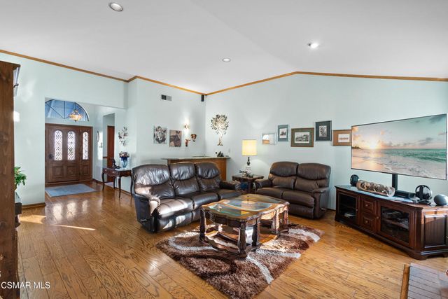 1399 N Lafitte Drive, Oak Park, CA 91377