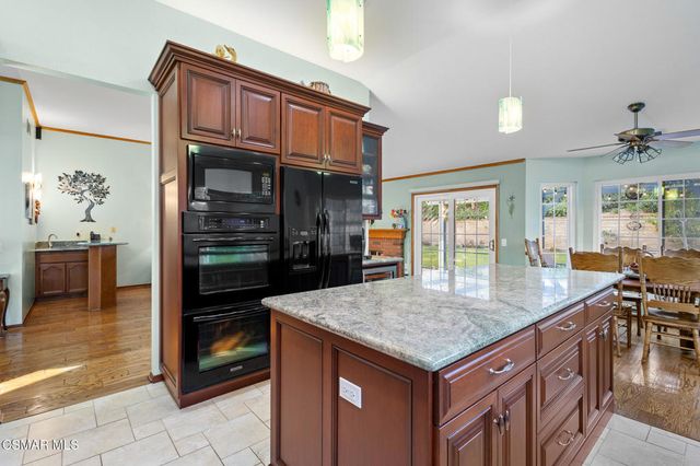 1399 N Lafitte Drive, Oak Park, CA 91377