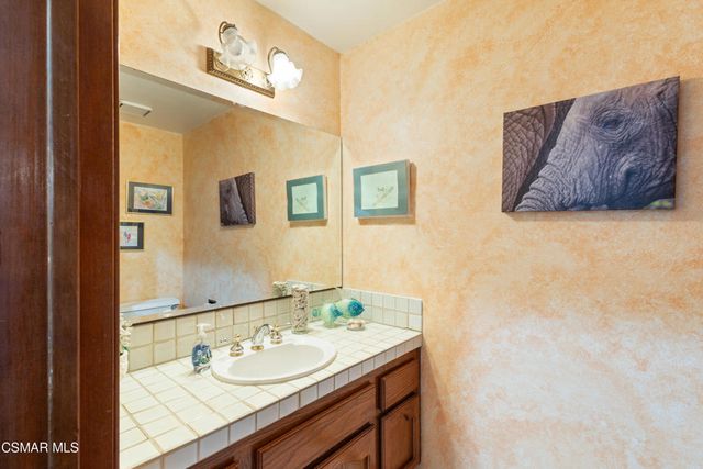 1399 N Lafitte Drive, Oak Park, CA 91377