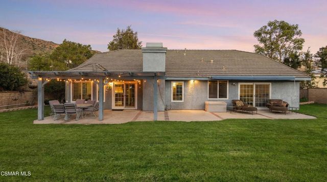 1399 N Lafitte Drive, Oak Park, CA 91377