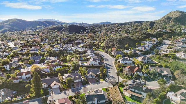 1399 N Lafitte Drive, Oak Park, CA 91377