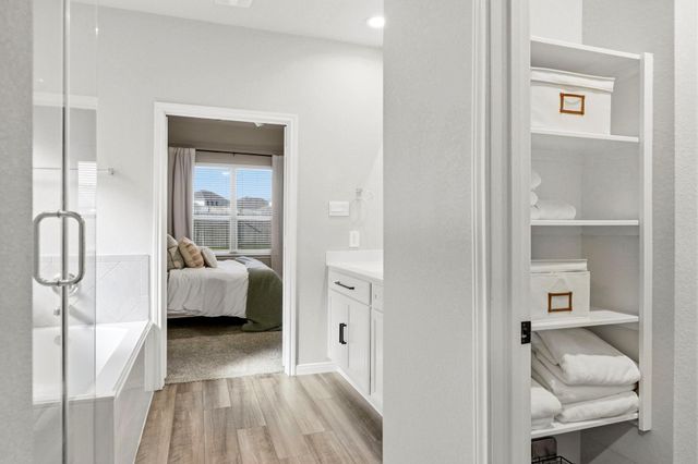 1140 Courteous Creek Drive, Montgomery, TX 77316