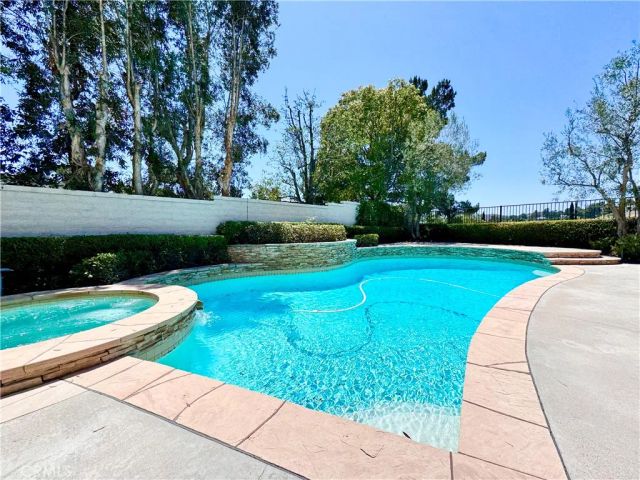 5 Golden Bear Court, Coto De Caza, CA 92679