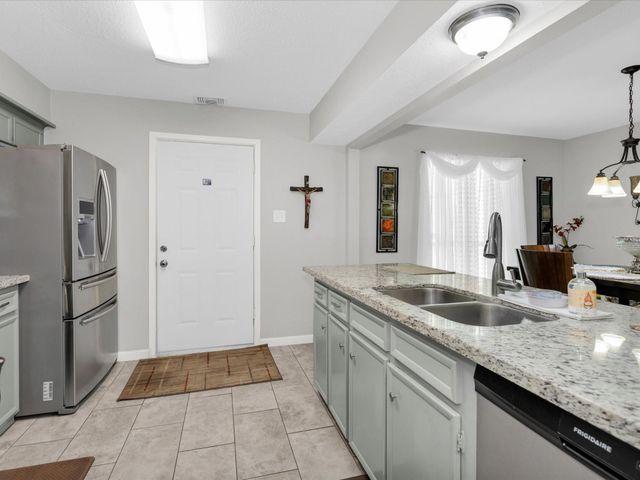 1706 Bodart Court, Houston, TX 77090