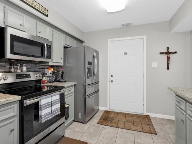 1706 Bodart Court, Houston, TX 77090