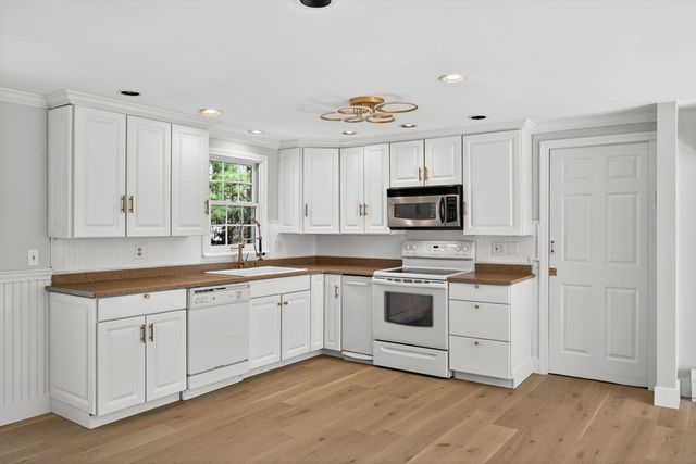 55 Seth Goodspeed's Way, Barnstable, MA 02655