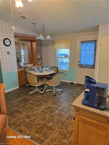 8 Kelp ST, Alva, FL 33920