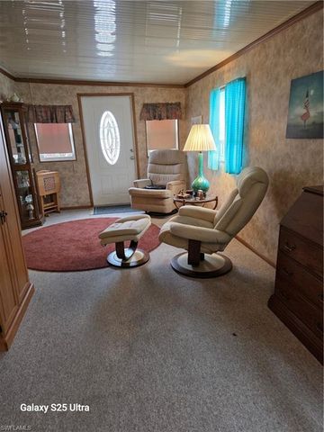 8 Kelp ST, Alva, FL 33920