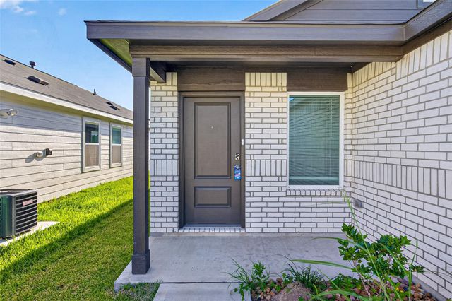 10811 Bird Of Paradise Lane, Houston, TX 77016