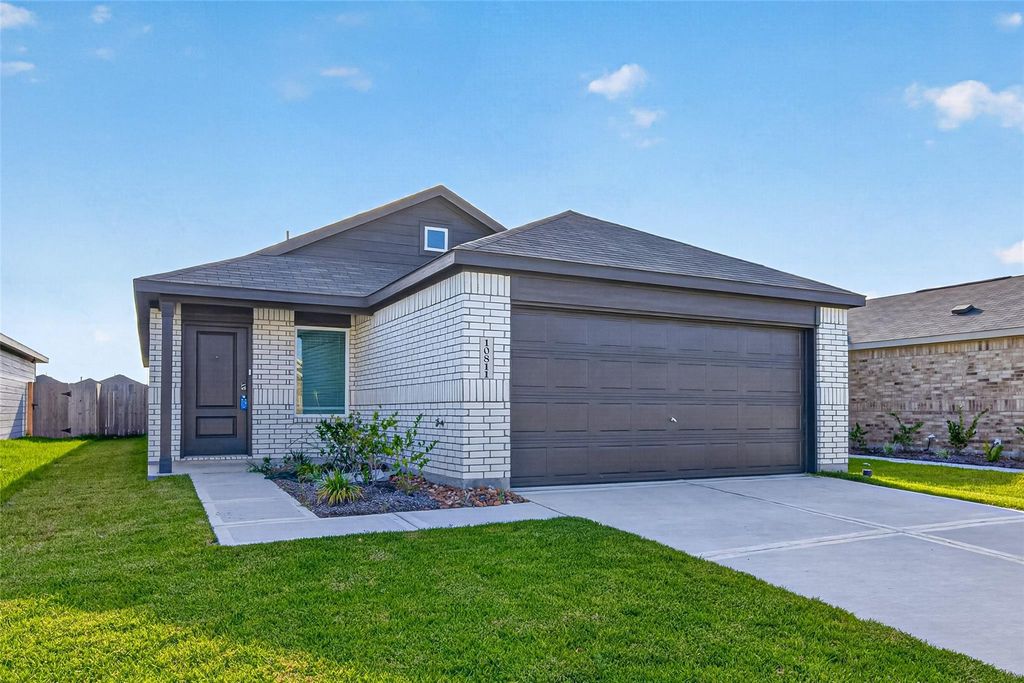 10811 Bird Of Paradise Lane, Houston, TX 77016
