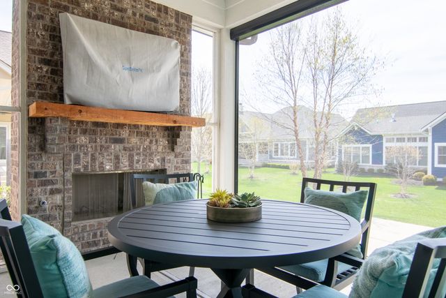 517 Elliot Creek Drive, Carmel, IN 46032