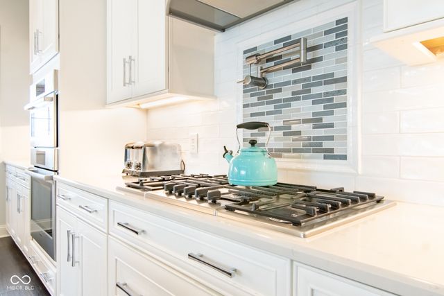 517 Elliot Creek Drive, Carmel, IN 46032