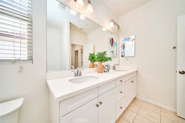 121 Baritone, Irvine, CA 92620