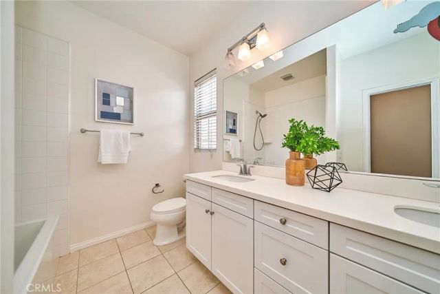 121 Baritone, Irvine, CA 92620